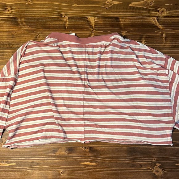NWT Urban Outfitters Cropped Long Sleeve - Picture 10 of 10